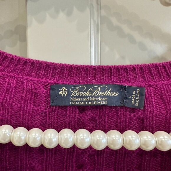 Brooks Brothers Italian Cashmere Cable Knit V Neck Sweater L Lg Scotland - Picture 3 of 5
